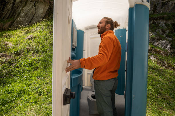 Best Portable toilet rental cost  in Wallis, TX
